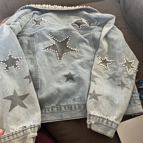 B 18    Pearl Denim Jacket - Picture 5 of 8